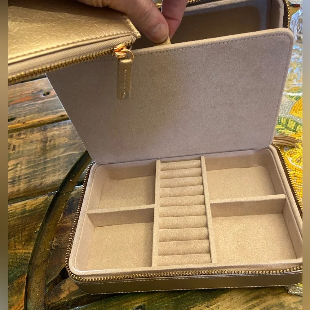 Kendra Scott Medium Travel Jewelry Case in Rose Gold Vegan Leather With Pouch